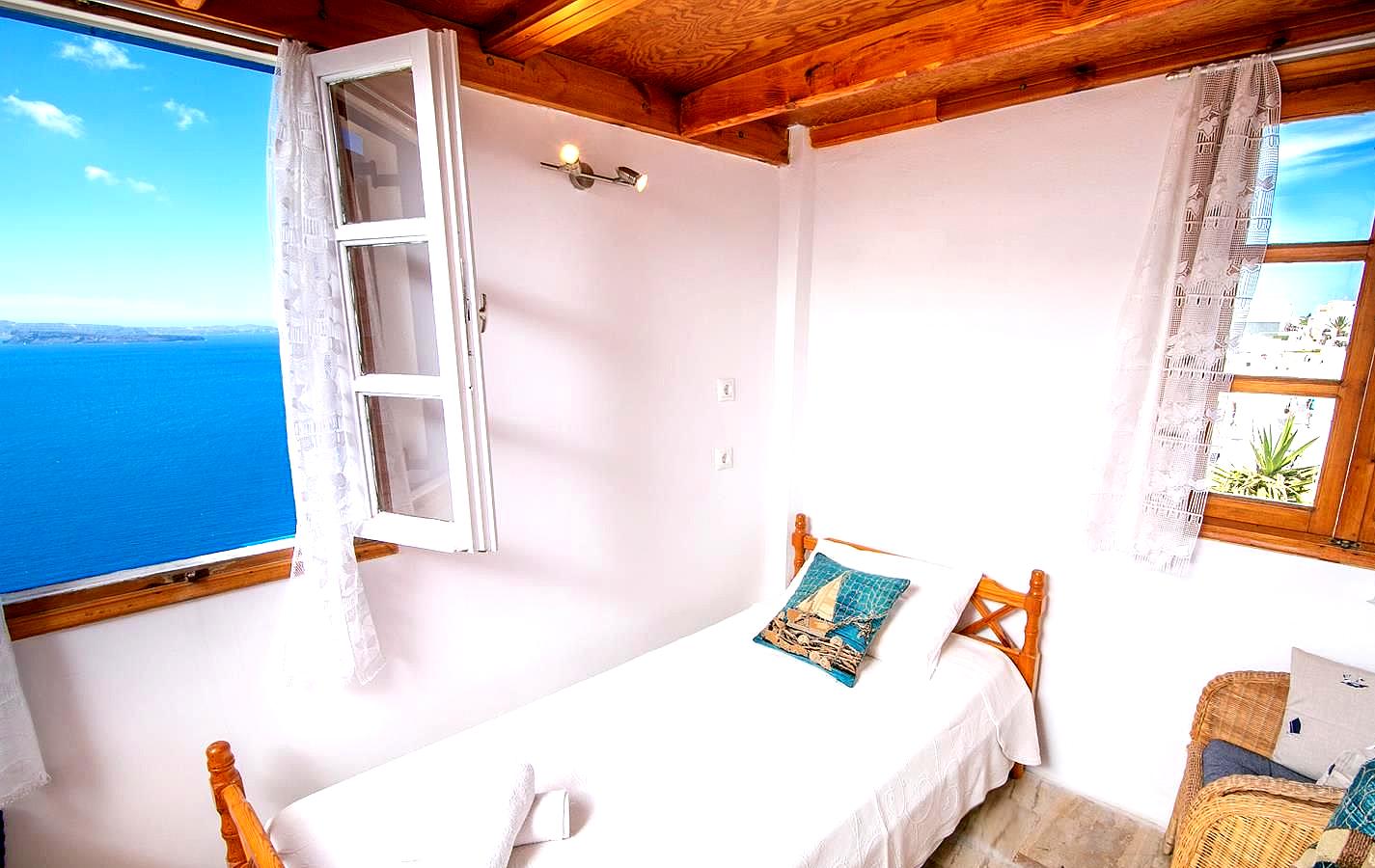Stelios Rooms